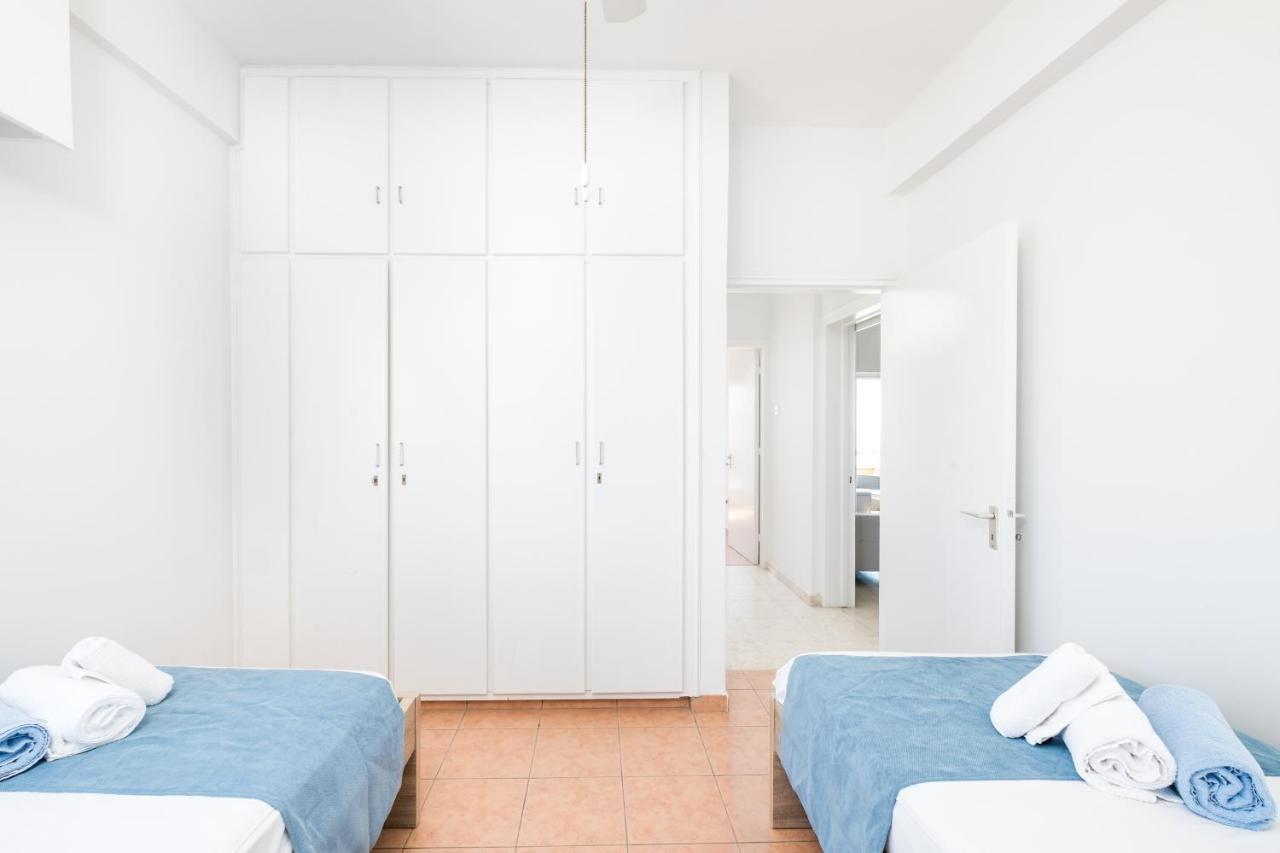 Apollon Sea View Beachfront Ap 302 Larnaca Exterior photo